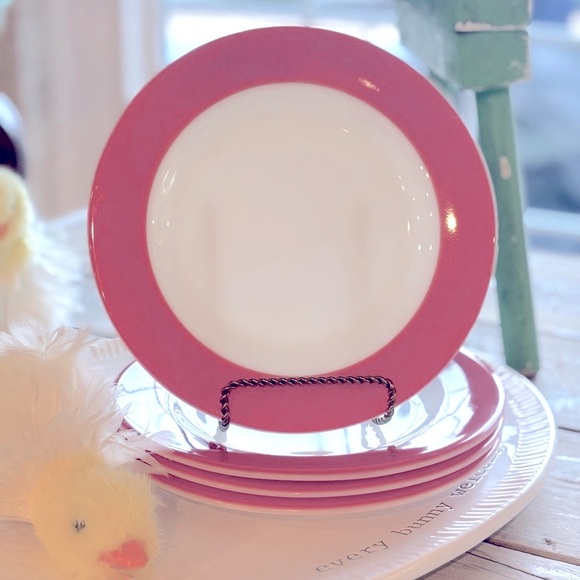 4 Vintage Flamingo Pink Pyrex Salad Plates Collectible Milk Glass MCM 1950’s EUC - Picture 1 of 10